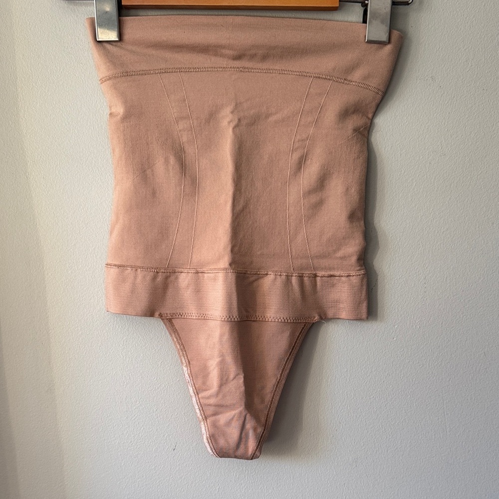 NEW Victorias Secret Embracer Waist Cincher Thong